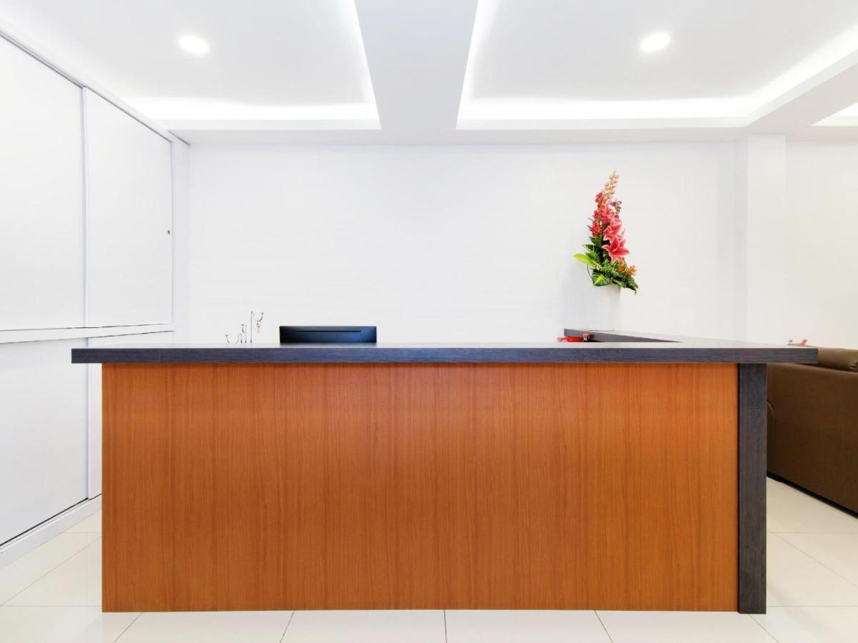 Lawten Hotel Malacca Exterior photo