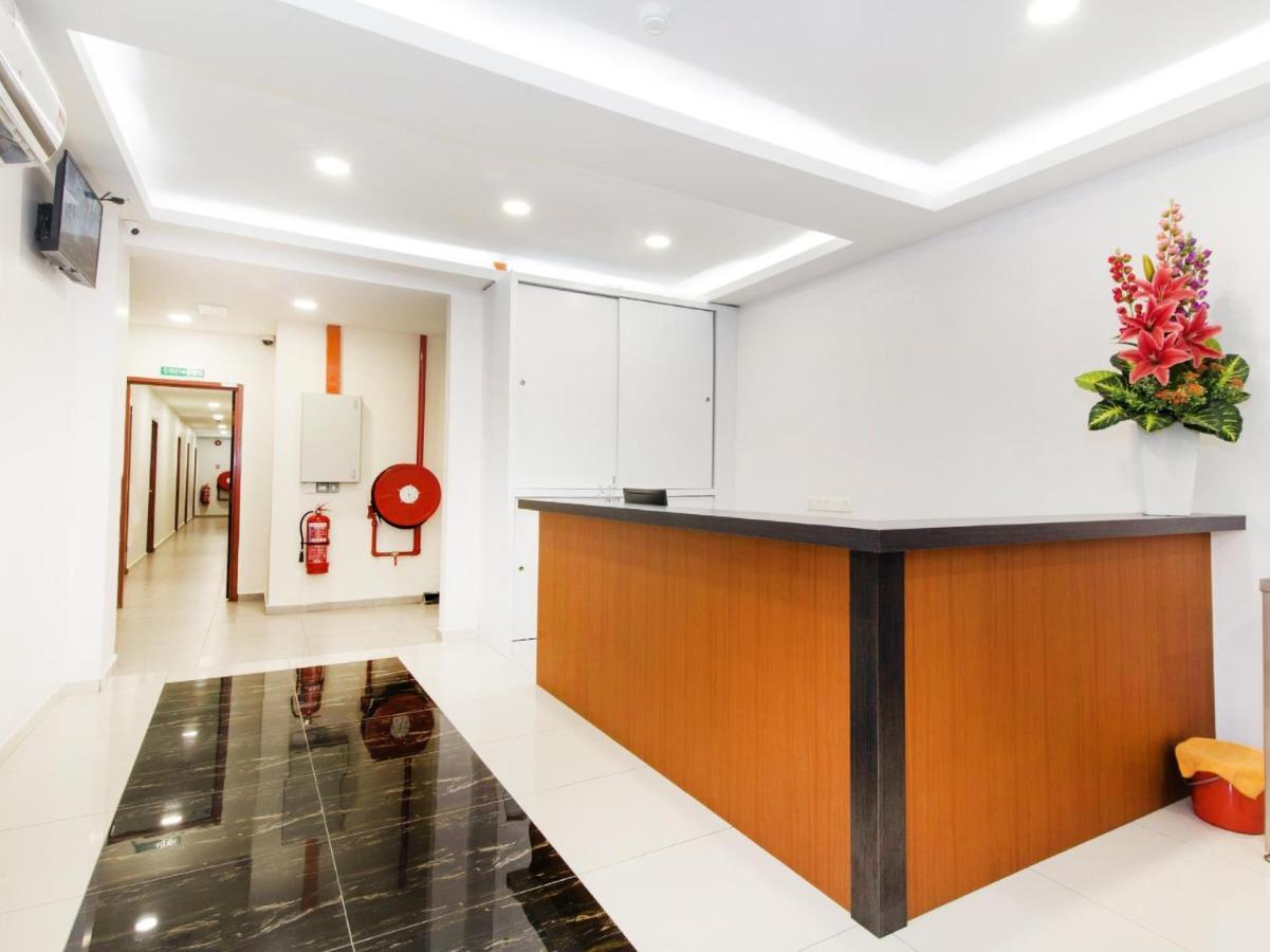 Lawten Hotel Malacca Exterior photo